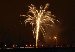 2005�ǔ��ԉΑ��8