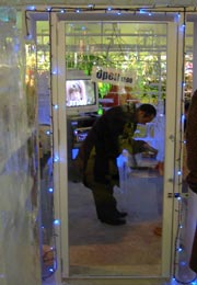 �������̉��i�X�̃J���I�P�{�b�N�X�j2