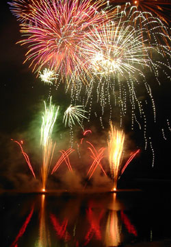 �E�C���O�x�C���M�I�[�V�����Y�f�C�ԉΑ��15