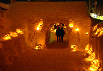 ��{�����i����3�j8