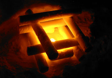 ��{�����i����3�j24