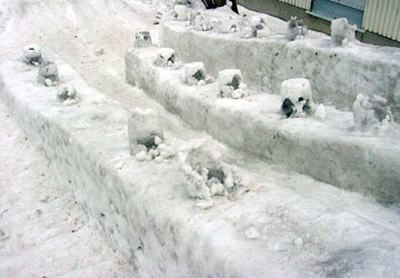 ��{�����i����4�j7