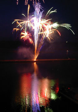 �E�C���O�x�C���M�I�[�V�����Y�f�C�ԉΑ��i7��14���j5