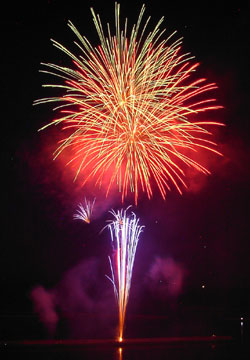 �E�C���O�x�C���M�I�[�V�����Y�f�C�ԉΑ��i7��14���j18