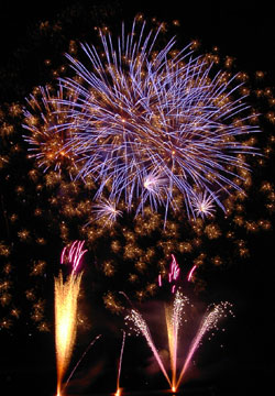 �E�C���O�x�C���M�I�[�V�����Y�f�C�ԉΑ��i7��21���j11