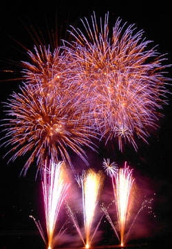 �E�C���O�x�C���M�I�[�V�����Y�f�C�ԉΑ��i7��21���j12