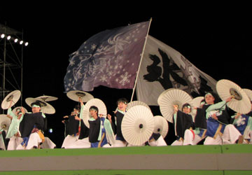 ��18��YOSAKOI�\�[�����Ղ�i��ʐ�8���ڃX�e�[�W����2�j13