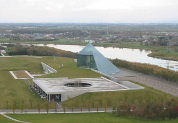 �K���X�̃s���~�b�h�uHIDAMARI�v2